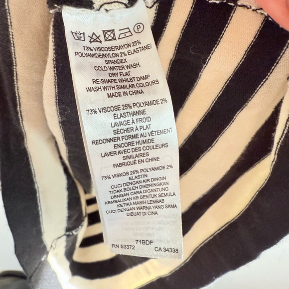 French Connection Women's Black/White Striped Bambi Long Sleeve Dress Size 2 NWT - Picture 7 of 7